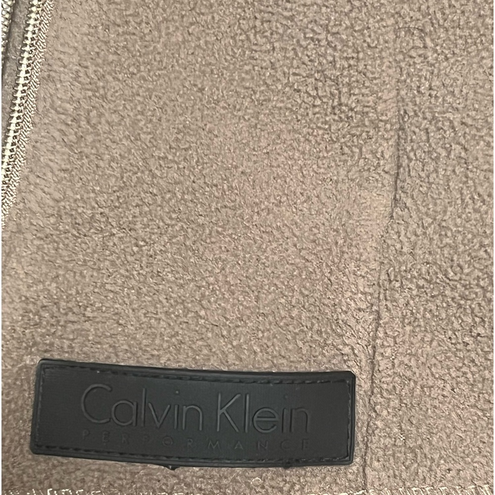 Calvin Klein Tan Performance Vest - Picture 5 of 7